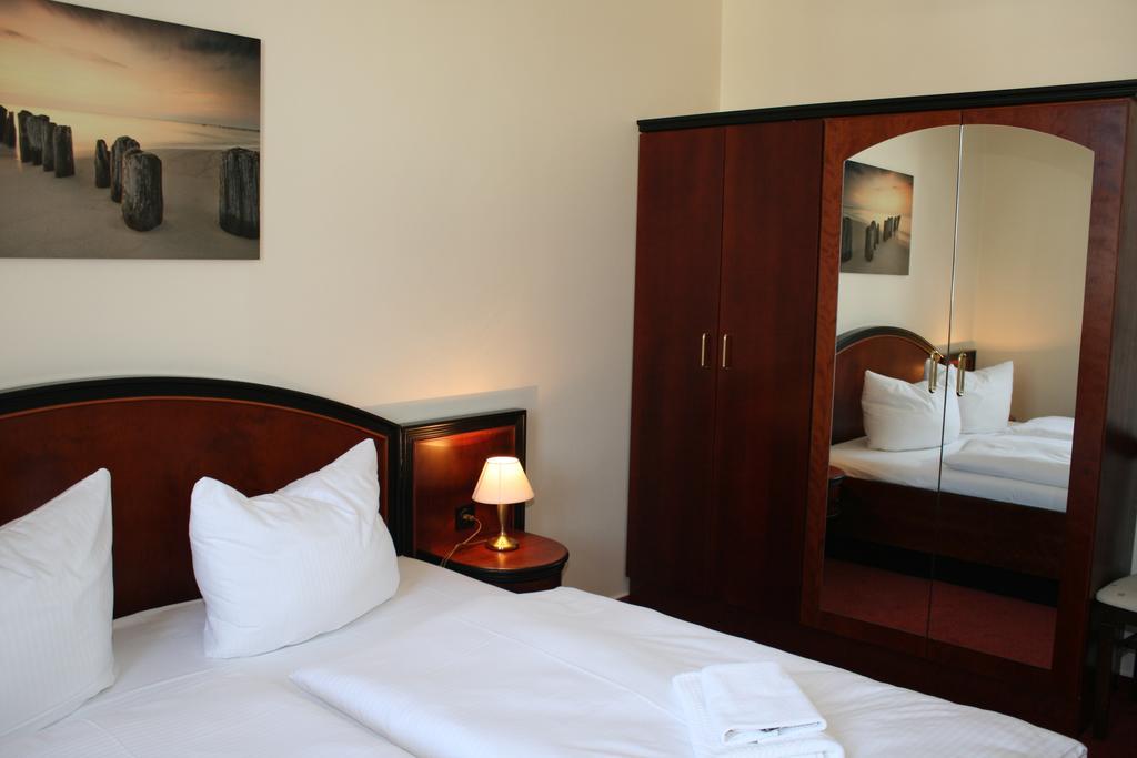 Garni Eden Hotels Villa Dora Heringsdorf  Ngoại thất bức ảnh